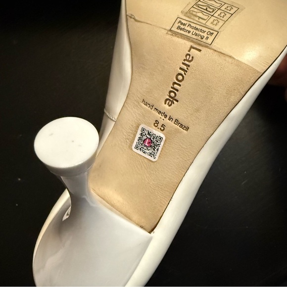 Larroude white heels/pumps new in the box - Picture 13 of 13